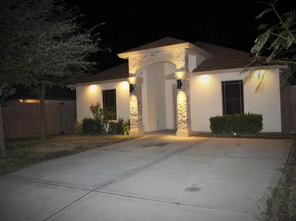 714 Franciscanos Dr, Laredo, TX 78043