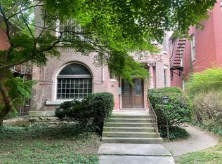 1610 S 3rd St #1, Louisville, KY 40208