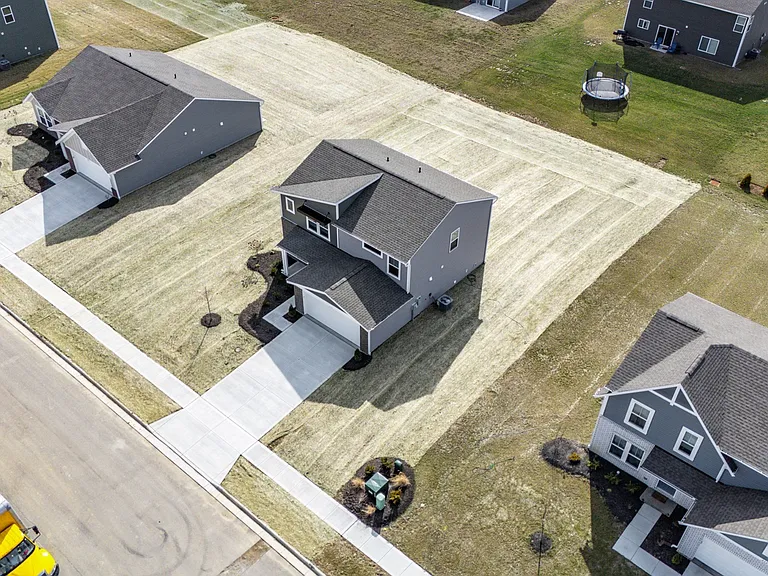 Quail Hollow Dr — Photo 9