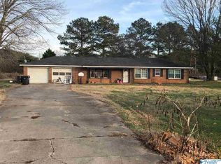 454 Kelly Cemetery Rd, Huntsville, AL 35806