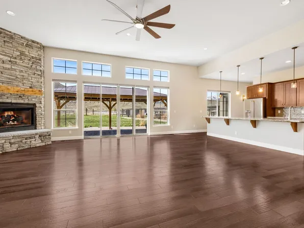 1015 N Cantlon Ln, Reno, NV 89521