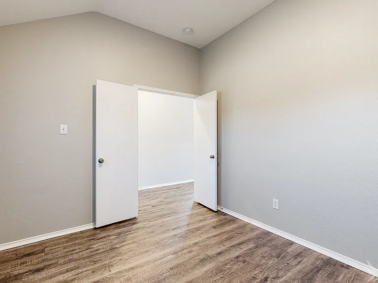 346 Leisure Ln — Photo 11