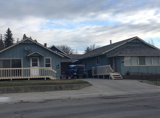909 W Walnut St, Rawlins, WY 82301