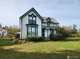 33712 Territory Rd, Oysterville, WA 98641