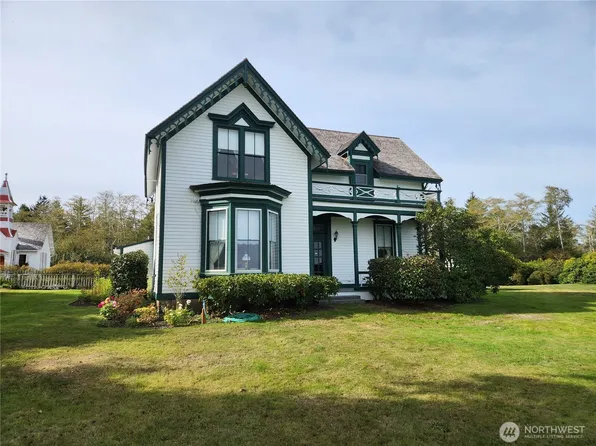 33712 Territory Road, Oysterville, WA 98641