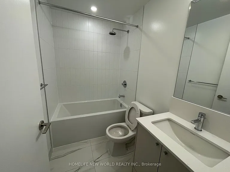 10 Oak St #2109 — Photo 12