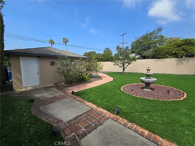 240 Euclid St — Photo 33