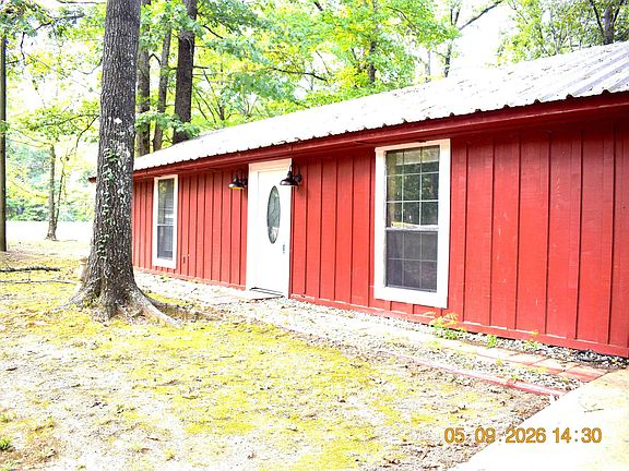 2nd image of 16316 Crossett Rd