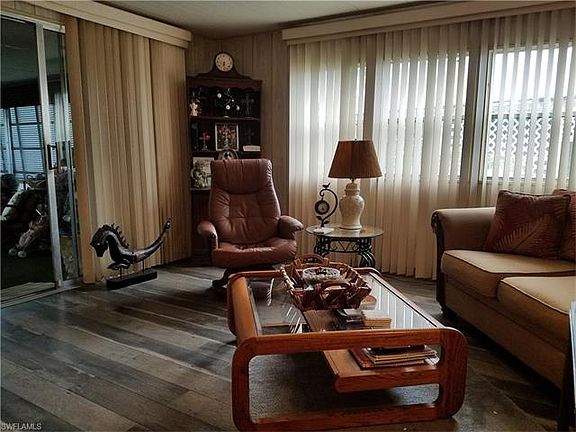 3rd image of 5 Saint Tropez Dr