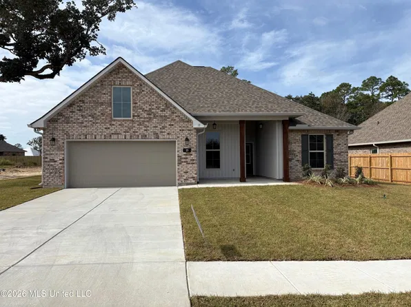 15 Byers Ln, Long Beach, MS 39560