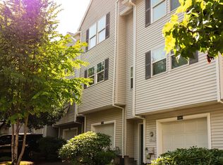 14959 SW Kraft Loop, Portland, OR 97223