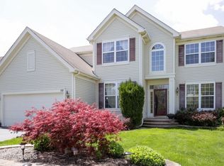 50 Briarwood Dr, Gilberts, IL 60136