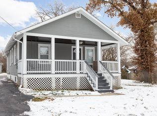 5513 Lenox Rd, Lisle, IL 60532