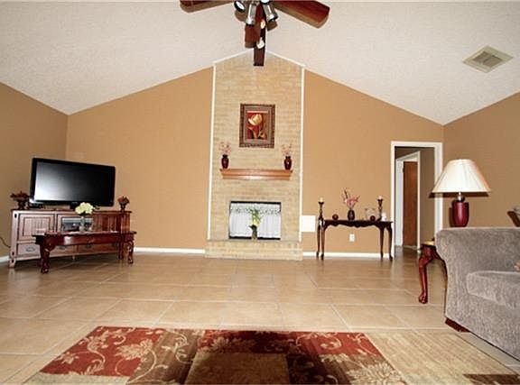 4th image of 10226 Kirkwren Dr