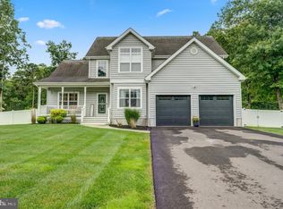 8 Edwards Ct, Little Egg Harbor, NJ 08087