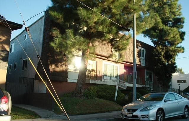 1st image of 4216 Ethel Ave APT 3