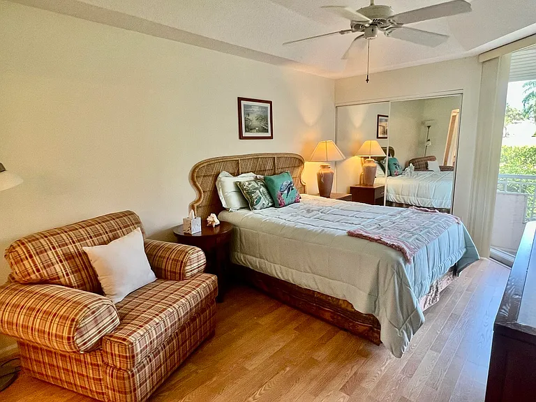 101 Muirfield Ct #F — Photo 11