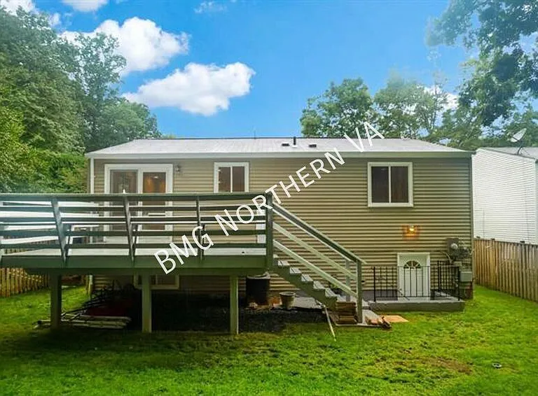8461 Yellow Leaf Ct — Photo 27