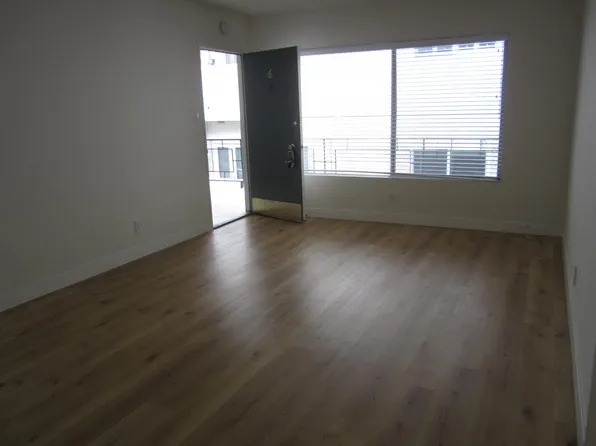 11816 Goshen Ave APT 6, Los Angeles, CA 90049