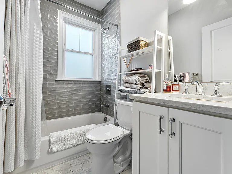 280 E Eagle St #3 — Photo 20