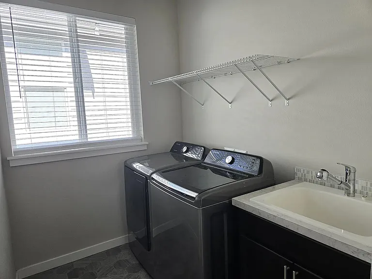 634 NW Gardenia Way — Photo 13