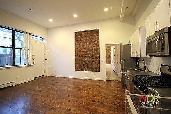 1st image of 387 Quincy St APT 1