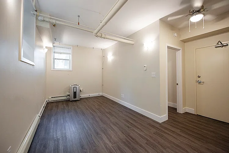 834 Grosvenor Ave — Photo 21
