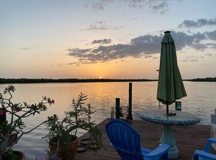 4712 Pine Island Rd NW, Matlacha, FL 33993