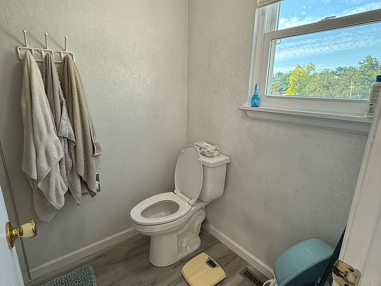 8043 Clay Dr — Photo 20