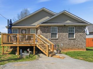 368 Overlook Dr, Seymour, TN 37865