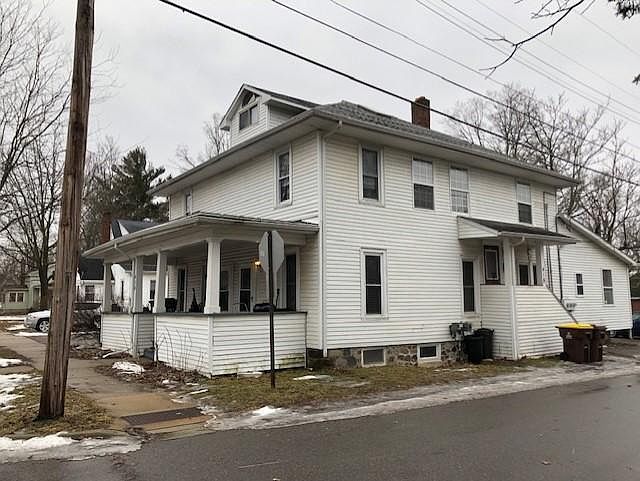 2nd image of 416 S Barnes St
