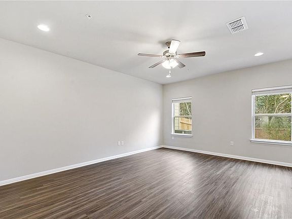 5th image of 129 Thelonious Dr