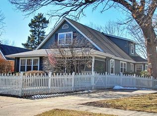 1158 Sherwood Ave, Elgin, IL 60120