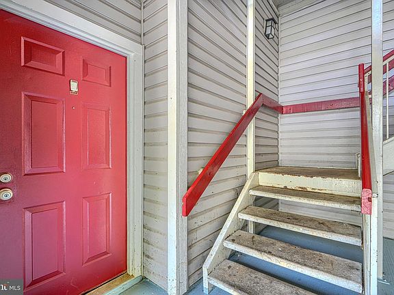 3rd image of 18519 Boysenberry Dr APT 253
