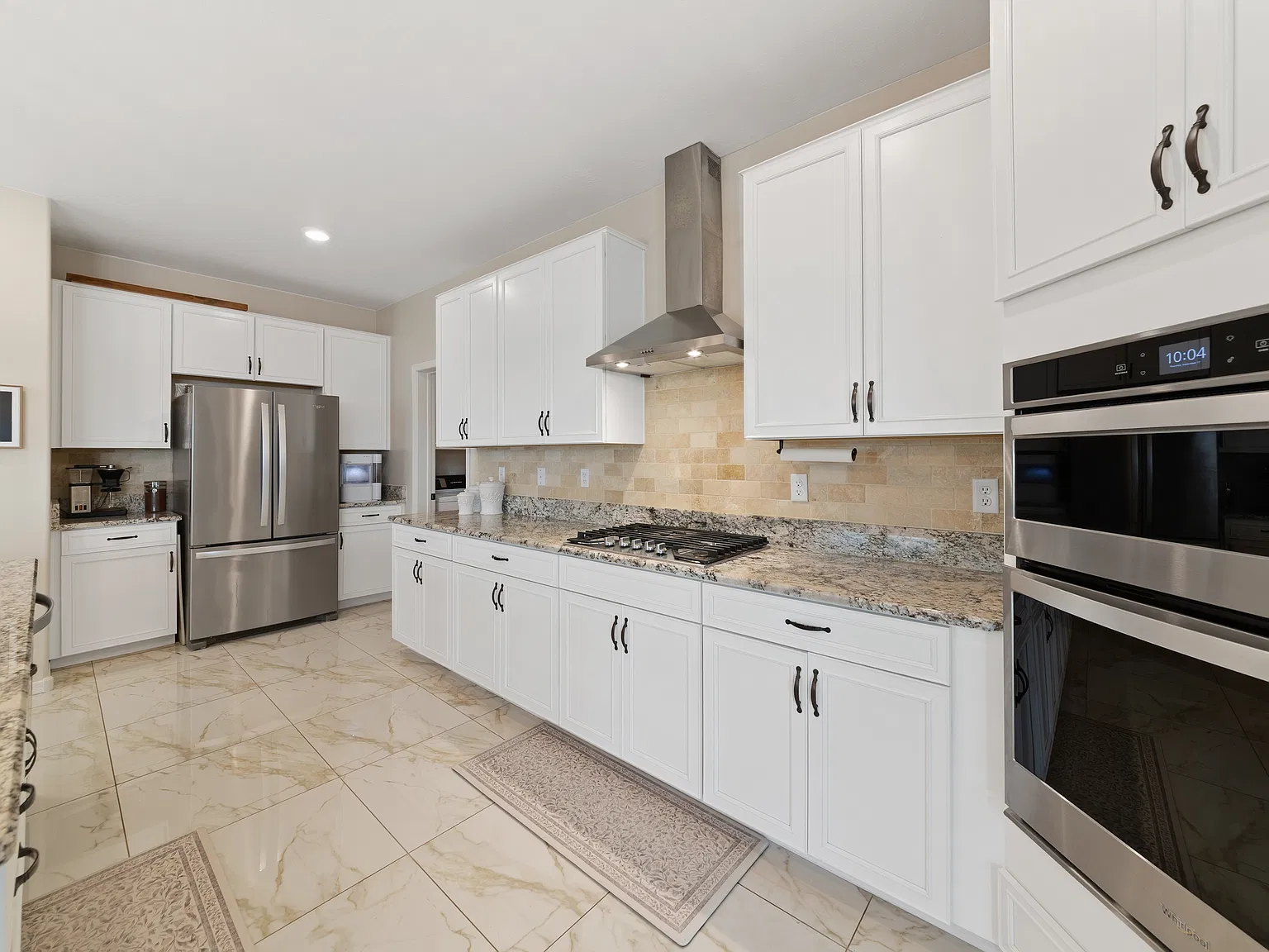 3 bed, 1697 sqft, $2,350 — Photo 3