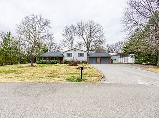 9100 Hickory Ridge Ln, Mount Vernon, IN 47620