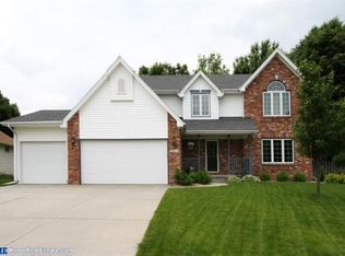 4911 Bear Creek Rd, Lincoln, NE 68516