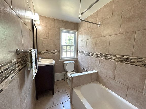 Windowed Bathroom