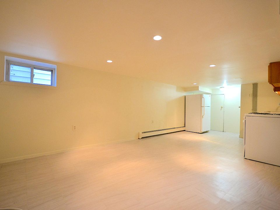 2nd image of 3215 Randall Ave #1