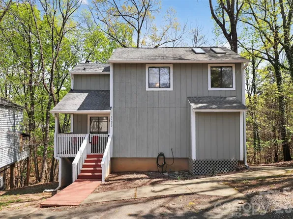 27070 Catamaran Dr, Fort Mill, SC 29708