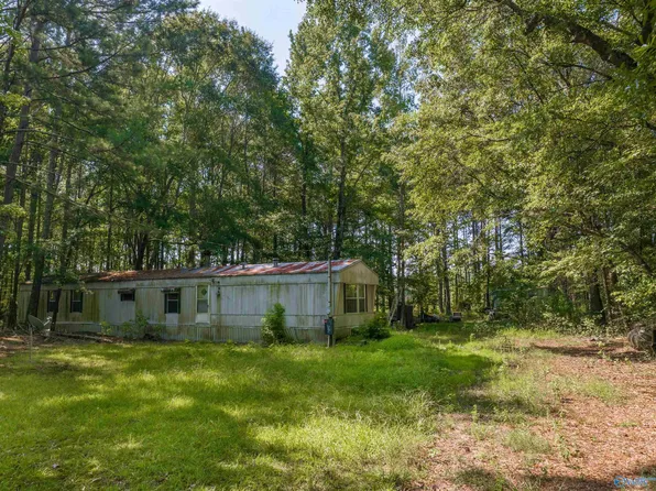 1322 County Road 136, Cedar Bluff, AL 35959