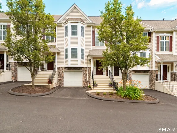 103 Larson Drive #103, Danbury, CT 06810