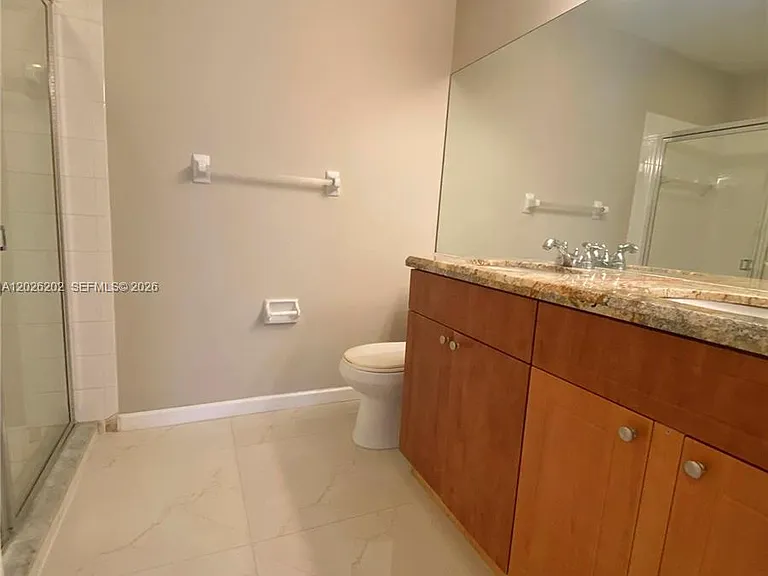 487 SE 20th Dr — Photo 7