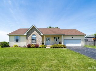 535 Feather Ln, Leland, IL 60531