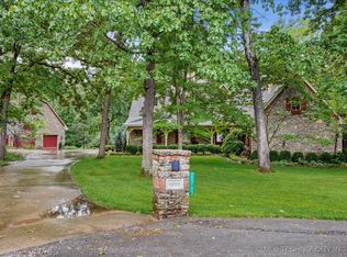 22765 S Red Oak Dr, Claremore, OK 74019