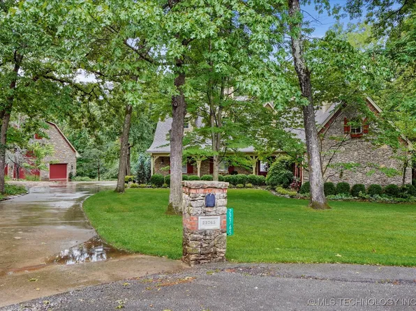 22765 S Red Oak Dr, Claremore, OK 74019