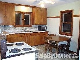 3rd image of 6825 W Clarke St