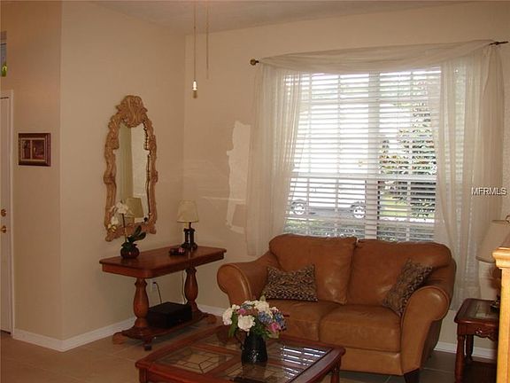 5th image of 4737 Riverton Dr