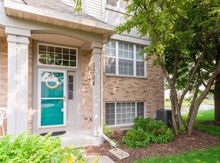 2706 Woodmere Dr, Darien, IL 60561