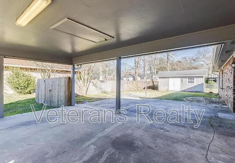 1210 Spring Dr — Photo 21